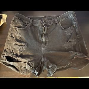 American Eagle size 16 black mom shorts